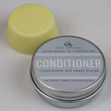 Cosy Cottage nourishing conditioner with travel tin